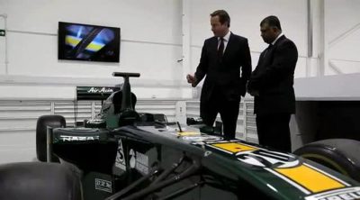 David Cameron visita la sede de Caterham