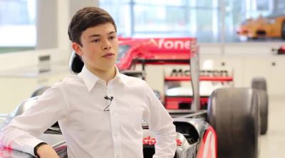 McLaren presenta a Nyck de Vries, miembro de su programa de jóvenes pilotos