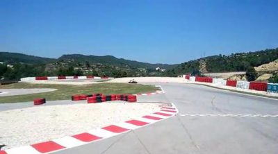Lewis Hamilton prueba el circuito de karts de cara al GP de España