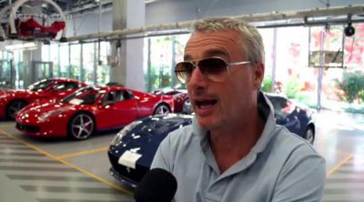 Eddie Irvine visita Maranello por primera vez desde 1999