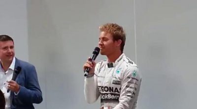 Goodwood: los fans cantan a Nico Rosberg