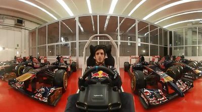 Damos una vuelta con Carlos Sainz en el simulador en Baréin (360º)