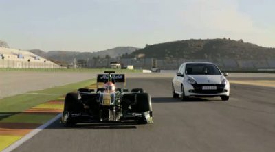 Team Lotus T128 vs. Renault Clio Sport