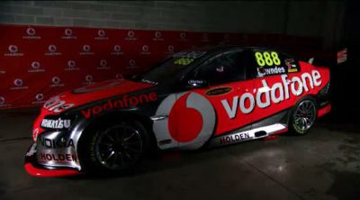 Jenson Button y Craig Lowndes intercambian sus coches en Bathurst