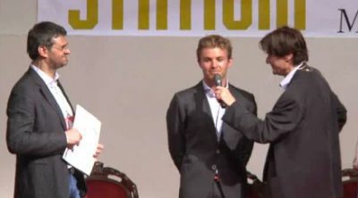 Nico Rosberg recibe el Bandini Trophy