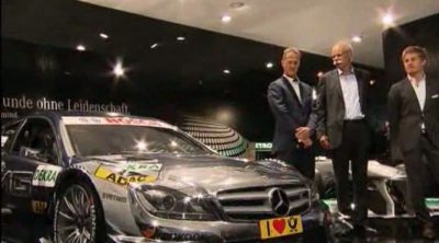 Michael Schumacher y Nico Rosberg en el Salón del Automóvil de Frankfurt