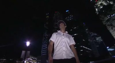 Daniel Ricciardo se da un paseo por las calles de Singapur