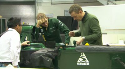 Vitaly Petrov visita la sede de Caterham