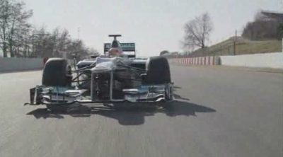 Imágenes del Mercedes W03 en el Circuit de Catalunya