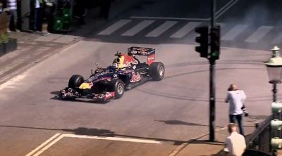 David Coulthard rodó con el RB6 por las calles de Copenhague